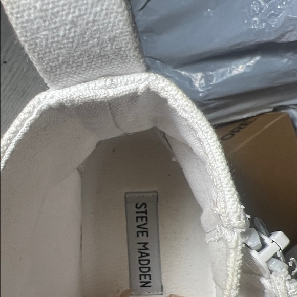 Steve Madden Shaft Rhinestones embellished  High-Top Platform Sneakers. Size 10M - Picture 4 of 11